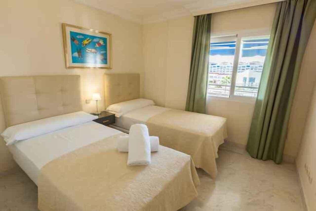 Marina De Banus Apartment Марбелья Экстерьер фото