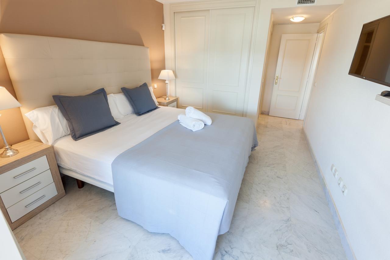 Marina De Banus Apartment Марбелья Экстерьер фото